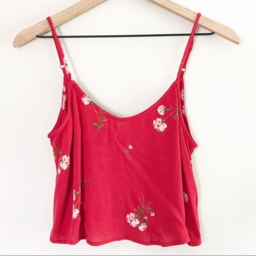 New BP Red Floral Cropped Tank Top